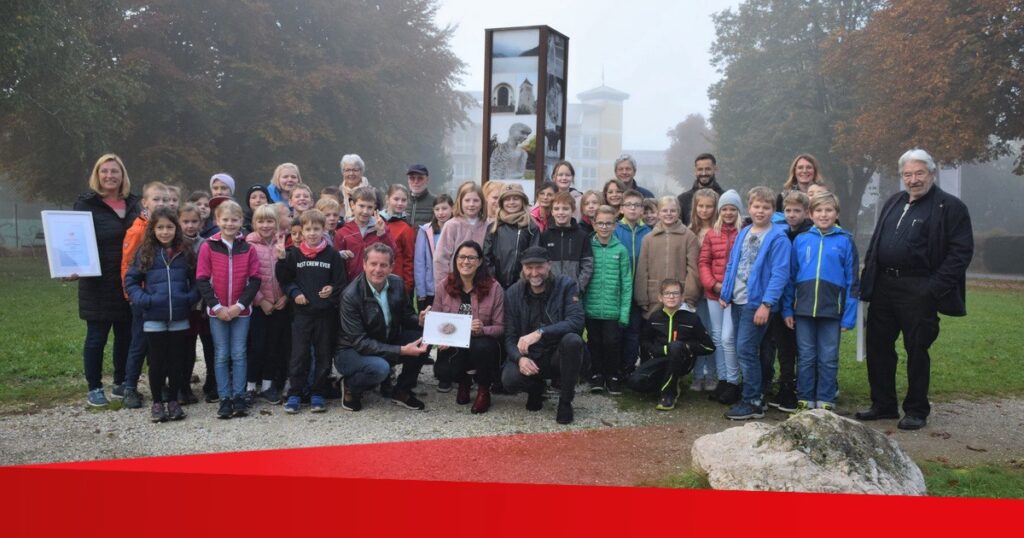 Seeboden: Zweite Lichts&auml;ule verbindet Generationen
