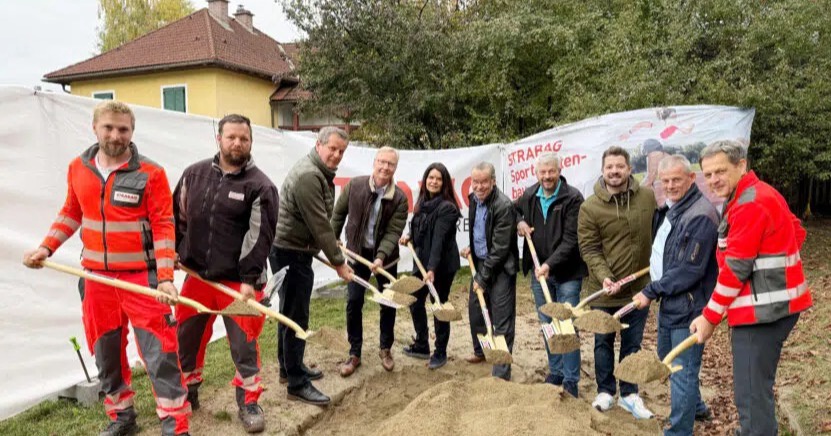 Spatenstich f&uuml;r neue Schul-Sportanlage